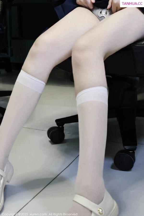   [XiuRen]高清写真图 2025.06.20 No.10443 小芭乐 激情互动第43张图片
